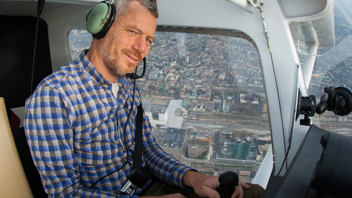 In de cockpit, ergens boven Europa